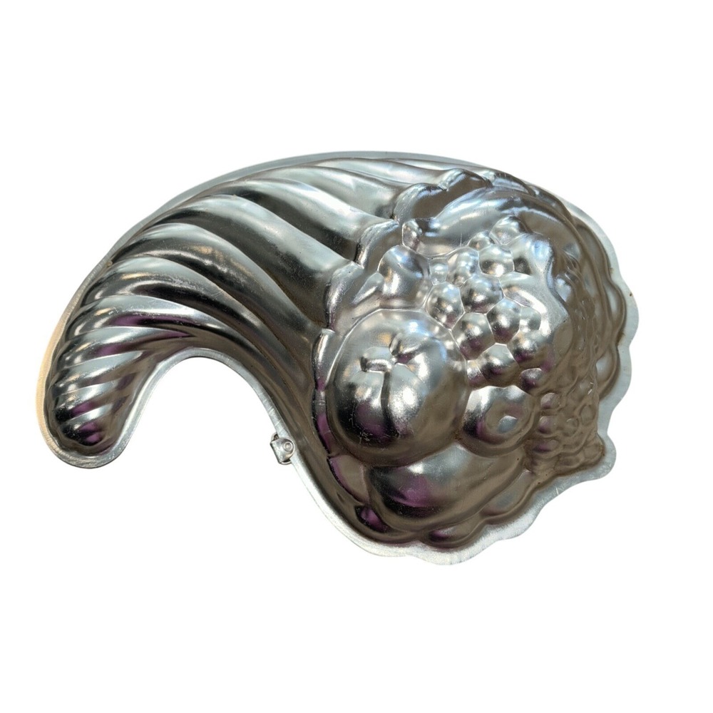 Horn of Plenty Cornucopia Thanksgiving Aluminum Jell-O Mold or home decor